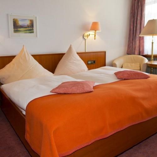 Hotel Buck Бад-Урах Экстерьер фото